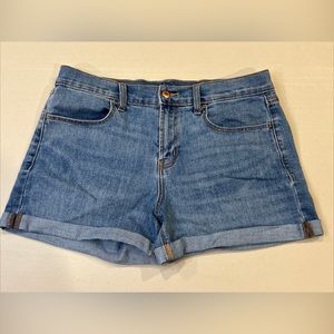 Pre-owned Women’s Old Navy Denim Roll Cuffed Shorts - size 10